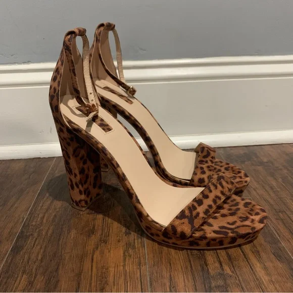 Forever 21 Heels - Picture 1 of 4